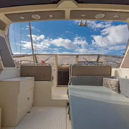 Port De Saint-raphael アパート